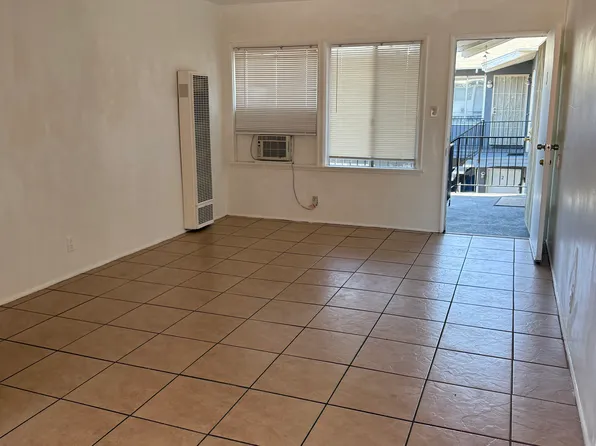 15844 Vanowen St APT 5, Van Nuys, CA 91406