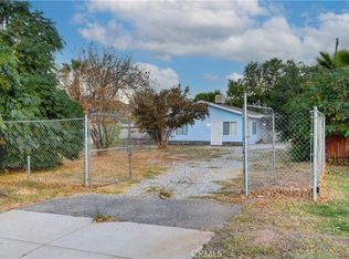 823 Flynn St, Riverside, CA 92507