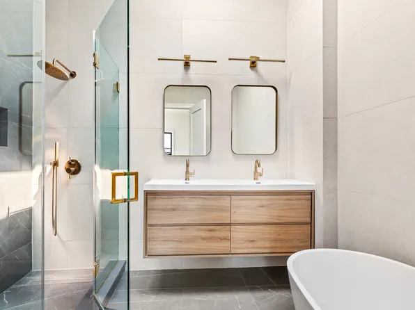 111 Harman Street image 6 of 11