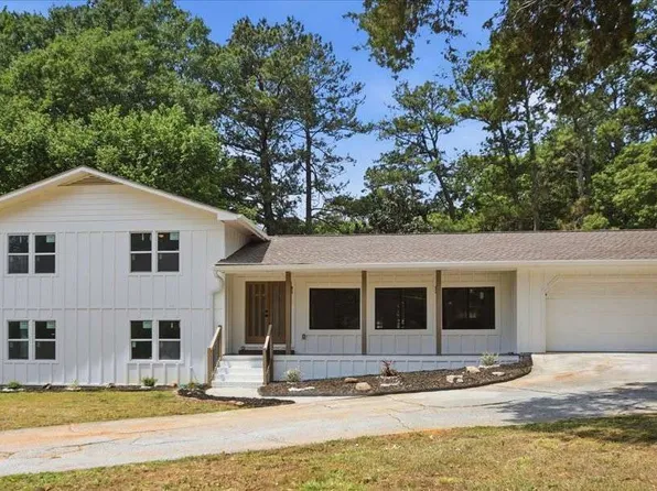 1073 Grayson Pkwy, Grayson, GA 30017