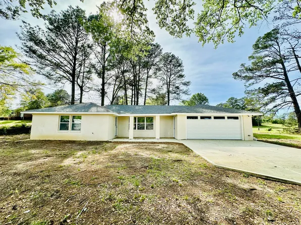 5249 Raymond Ave, Tupelo, MS 38801