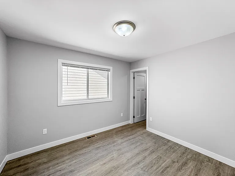 629 N 25th St — Photo 14