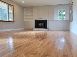 23 Homestead Cir, Old Lyme, CT 06371