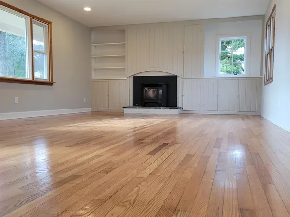 23 Homestead Cir, Old Lyme, CT 06371