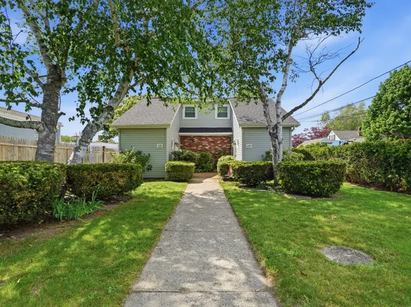 207 Glen Dr #205, Warwick, RI 02889