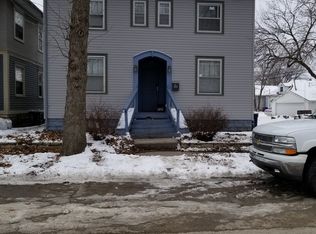 520 4th St SW, Cedar Rapids, IA 52404