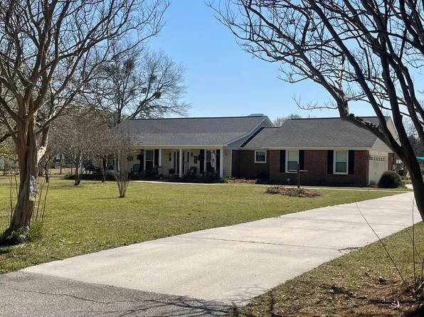 3472 Leach Dr, Sumter, SC 29154