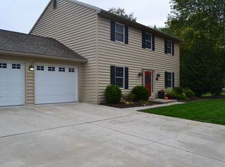 211 Cherokee Dr, Mechanicsburg, PA 17050