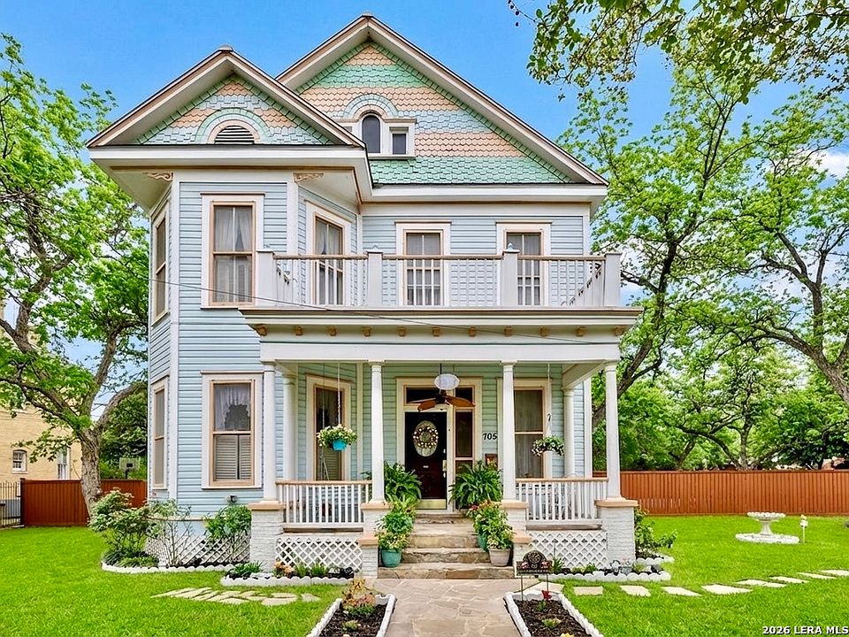 1st image of 705 E Guenther