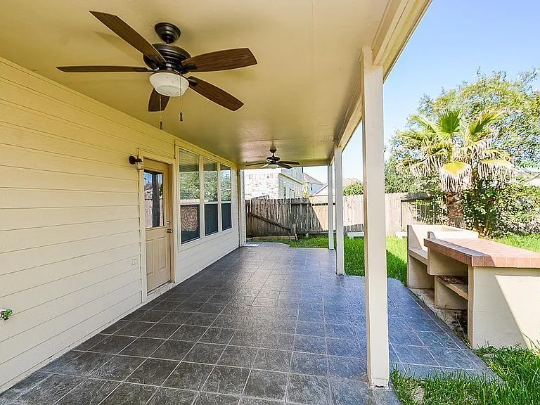 18334 Grove Brook Ln — Photo 13