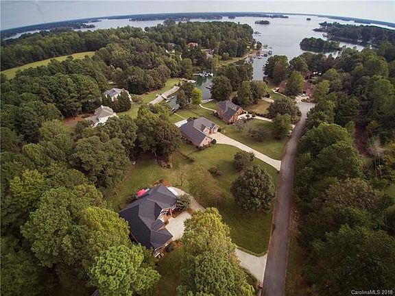 3rd image of 8179 Tranquil Harbor Ln