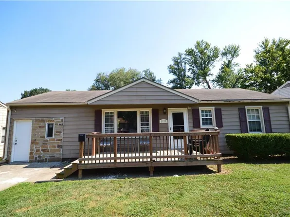 9123 Richards Dr, Raytown, MO 64133