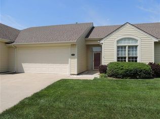 5931 Longleaf Cir, Lawrence, KS 66049