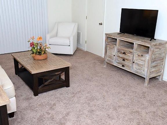 5th image of 218 Stancil Dr APT D31