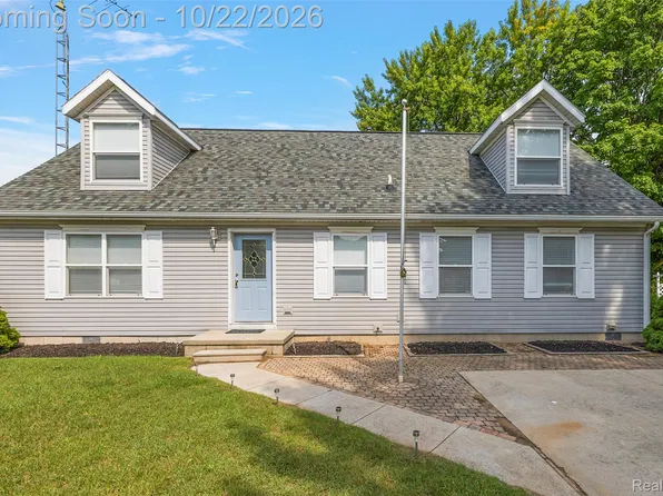 6428 Terrie Dr, Caseville, MI 48725