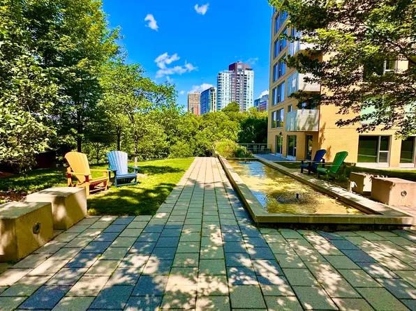 250 Lett St #215, Ottawa, ON K1R 0A8