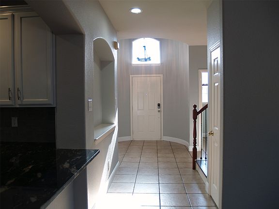 5th image of 2272 Fox Ridge Trl