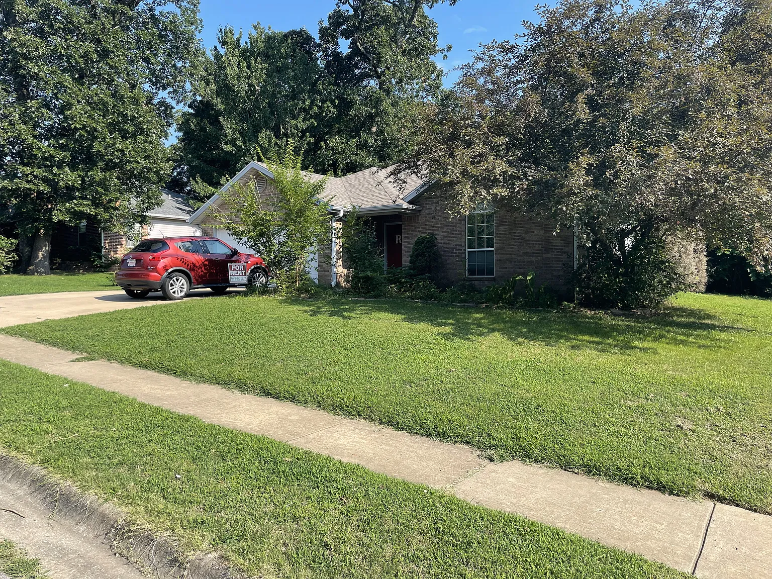 3 bed, 1810 sqft, $2,000 — Photo 3
