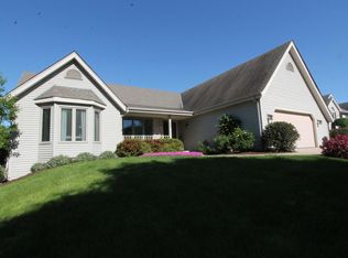 368 Travellers Run, Burlington, WI 53105