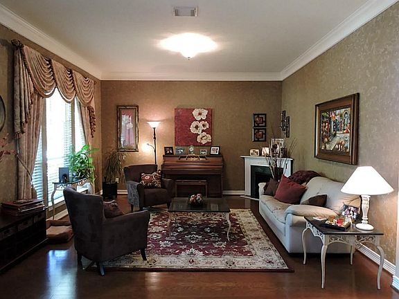 3rd image of 25611 Winston Hollow Ln