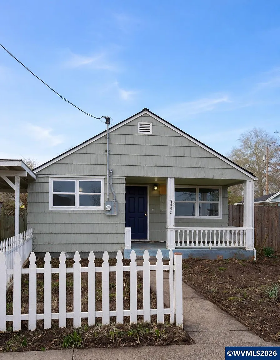 2752 NW Coolidge Way photo 1