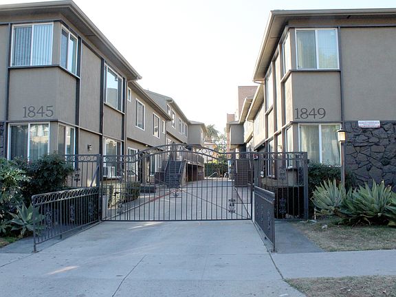 2nd image of 1845 Garfield Pl #1845G-03
