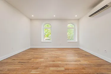 Rented by Space Link Realty