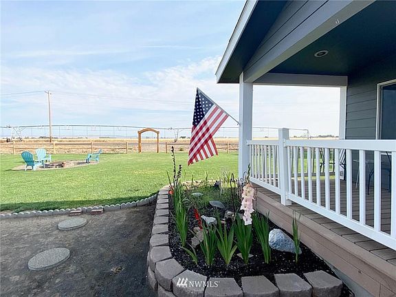 3rd image of 3521 Road 3 NW