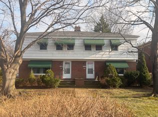 27070 Lake Shore Blvd, Euclid, OH 44132