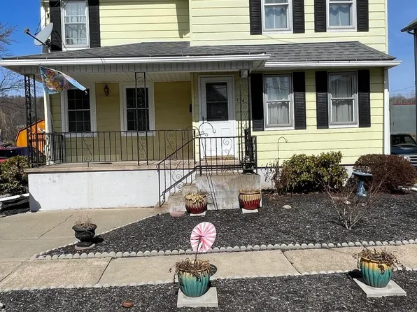 334 Hickory St, Peckville, PA 18452