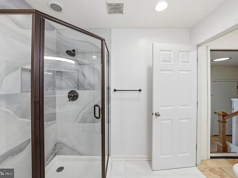 7 Monroe Pl — Photo 49