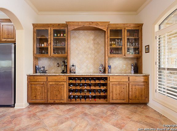 2nd image of 1510 Vintage Way