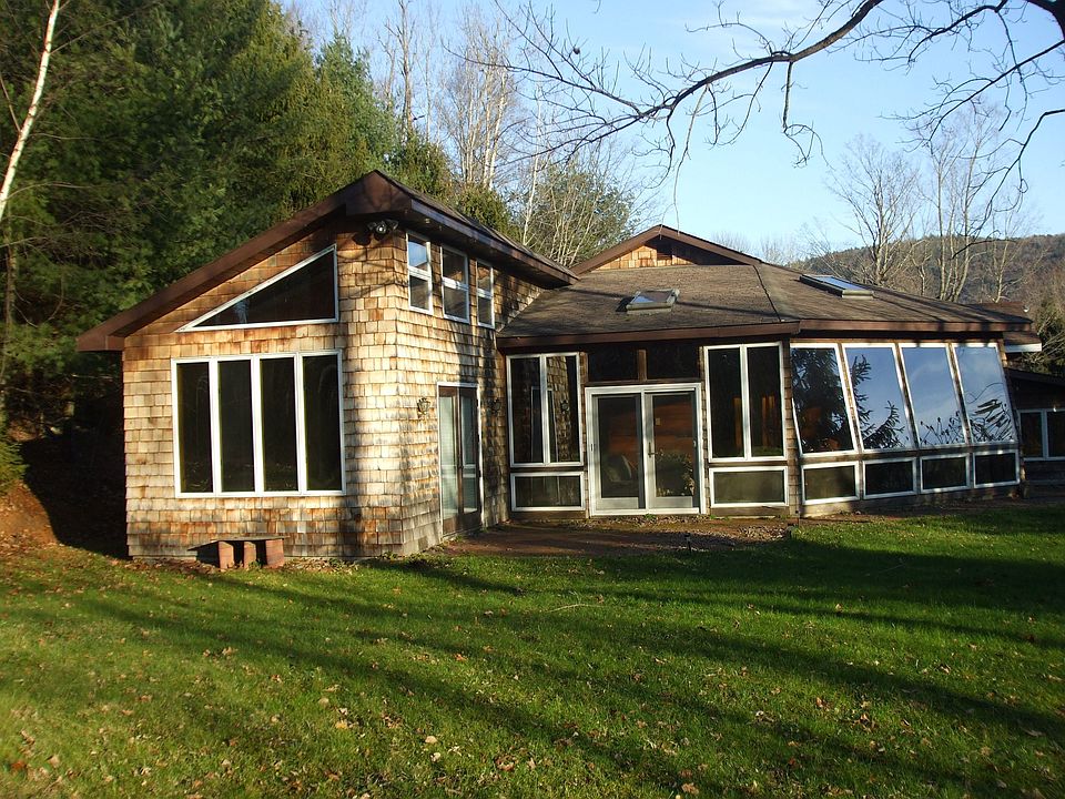 2nd image of 55 Sutterlein St