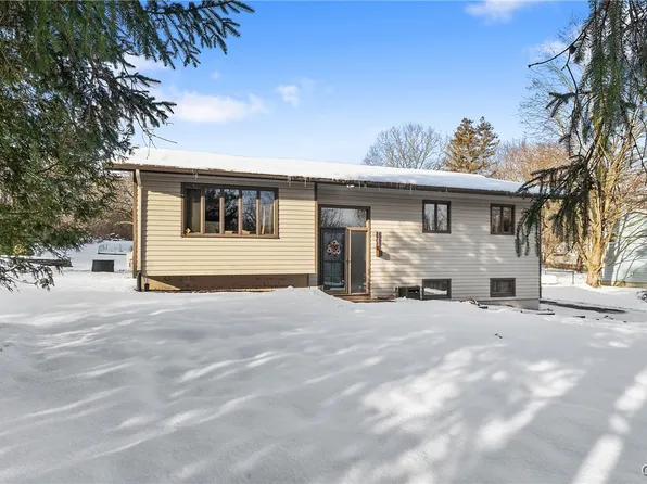 7263 Canton St, Baldwinsville, NY 13027