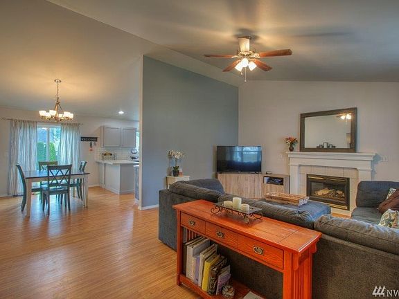 3rd image of 5621 159th Avenue Ct E