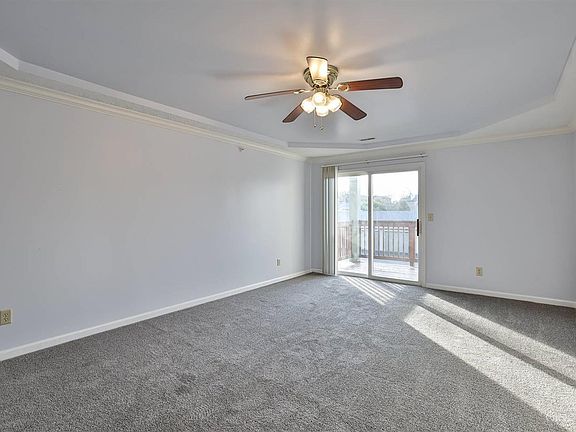 5th image of 4951 N Arbor Woods Ct APT 203