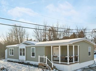 23 Dartmouth Cir, Newmarket, NH 03857