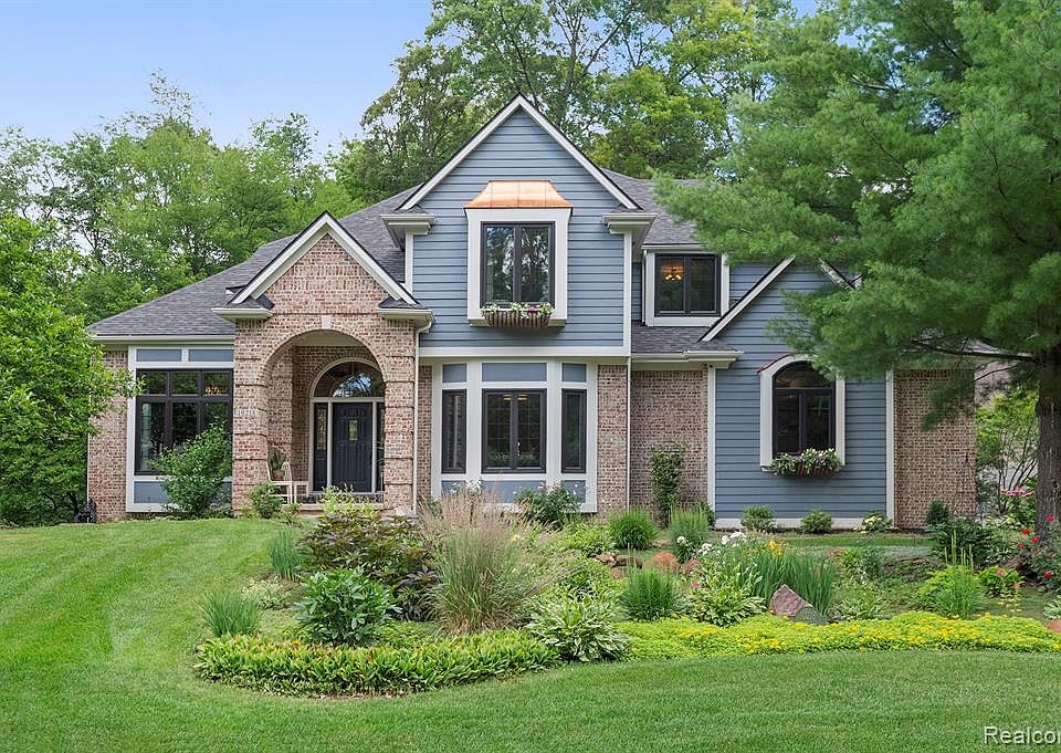 10218 Creekwood Trl, Davisburg, MI 48350 Zillow