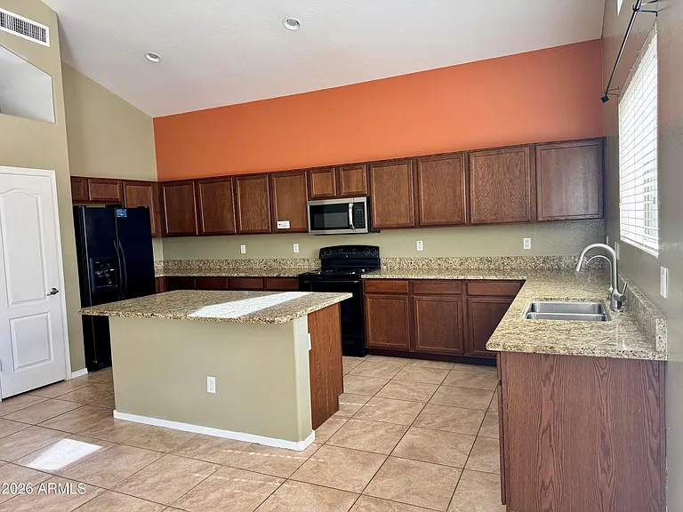 1733 E Primera Dr — Photo 8