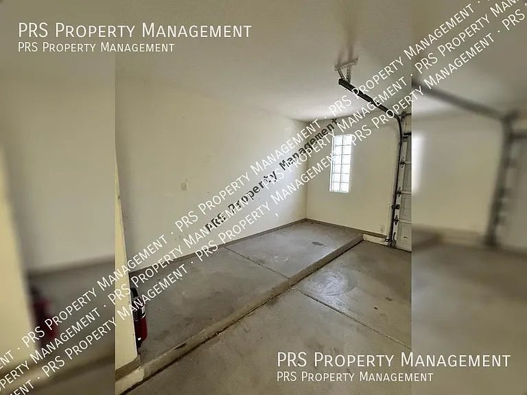 8003 W Clara Ln — Photo 41