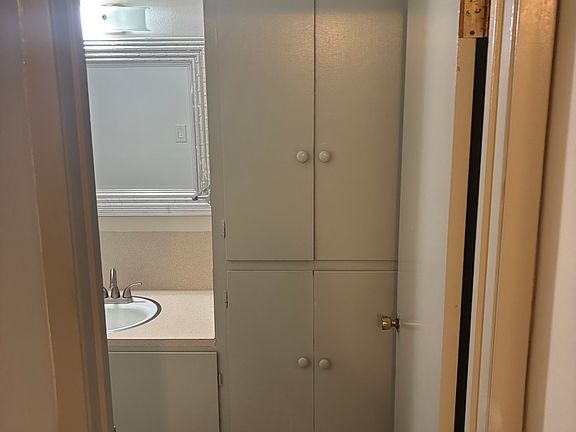 5th image of 837 N 6th St #2