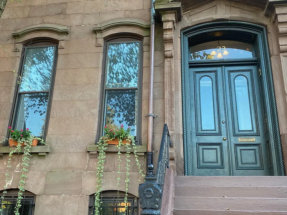 23 Capitol Ave #3