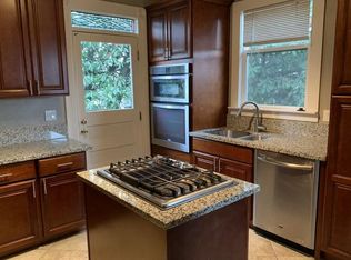 21 SW Hooker St, Portland, OR 97201