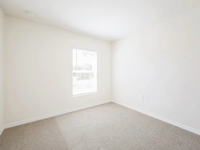 3020 64th St W — Photo 13