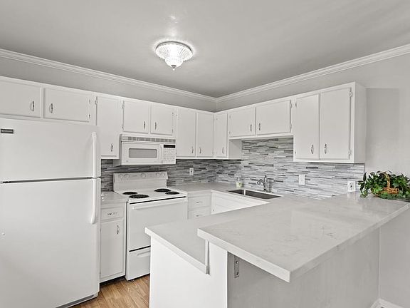 5th image of 4497 S 1175 W