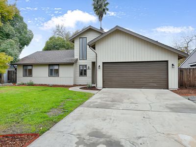 2915 S Conyer Street, Visalia, CA, 93277