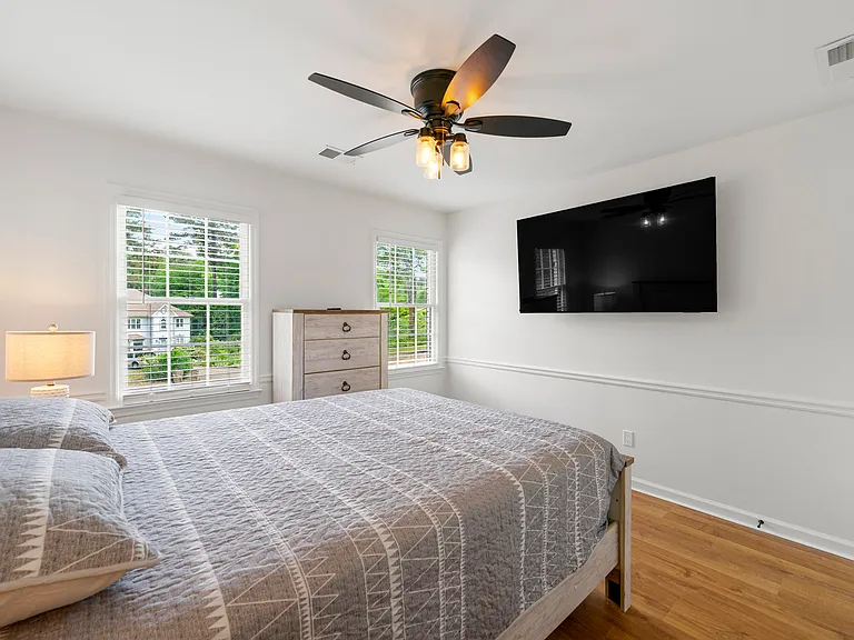 4115 Tanbark Dr NE — Photo 26