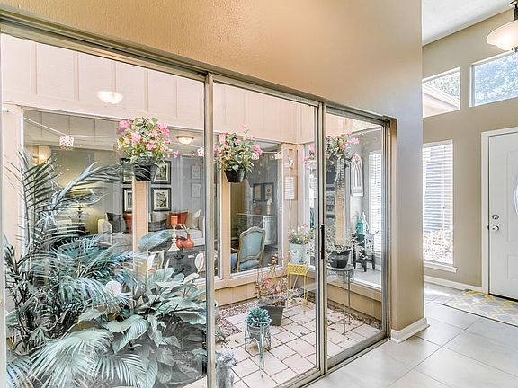 5th image of 22607 Smokey Hill Dr