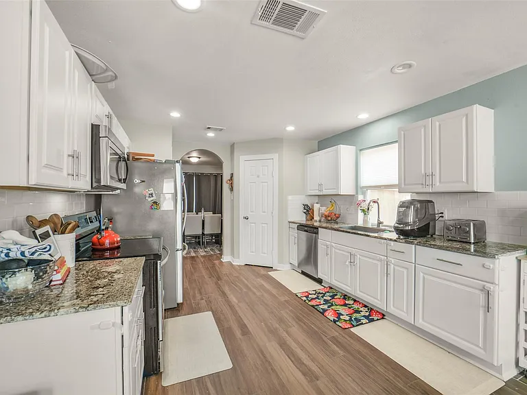11026 Desert Springs Cir — Photo 14