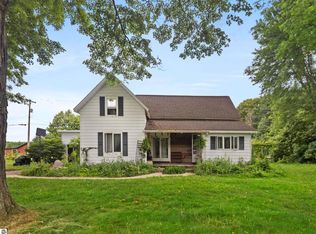 9234 Glovers Lake Rd, Bear Lake, MI 49614